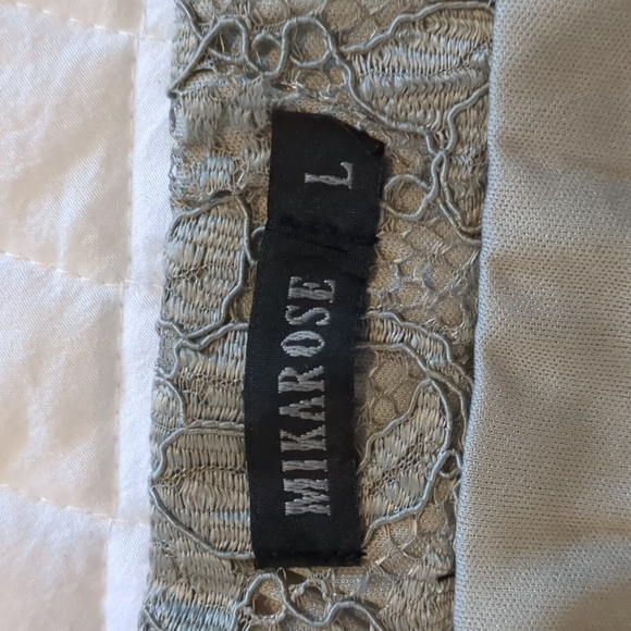 MIKAROSE Lined Lace pencil skirt - Picture 3 of 8